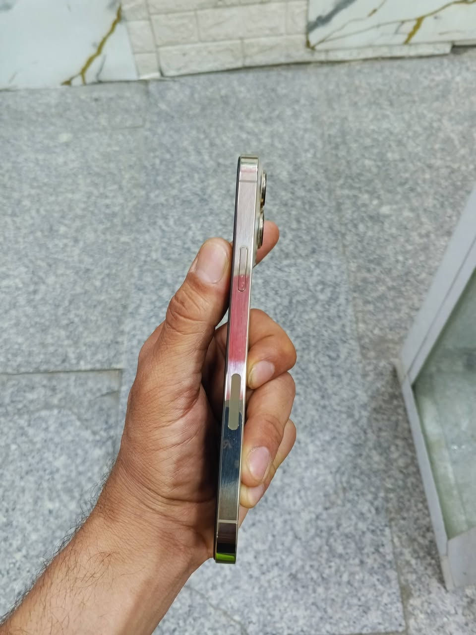 13 برو ماكس مبدل شاشه فقط بطاريه 89 سعره 550 رقم ***********
