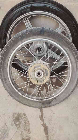 سلام عليكم 
شاصي وغراض شتحتاج راسلني كلشي متوفر اي برغي نقص بدراجتك راسلني وبسعر مناسب 
السعر : خاص 
الرقم : *********** 
الرقم : ***********
الماكن : كربلاء عل حولي الجديد
