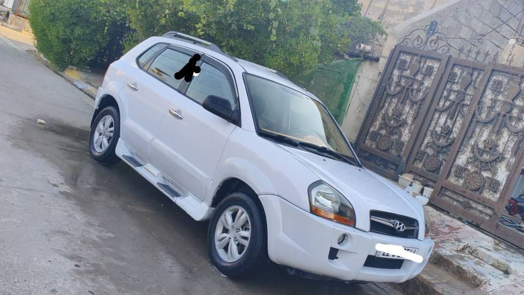 2009
 سنوية ژينگه جديد 2029 رقم اربيل باسمي
كامرا حساس خلفي ABS شاشة كبيرة GPS قنوات ستلايت 
گير محرك ممفتوح بالشرط تبريد شرط
اربع اطارات جديد كامل سيرفس بلكات نوزلات فيتبمب بطارية جديد 
سعر 124 مجال قليل للشراي واتساب *********** كركوك, العراق
