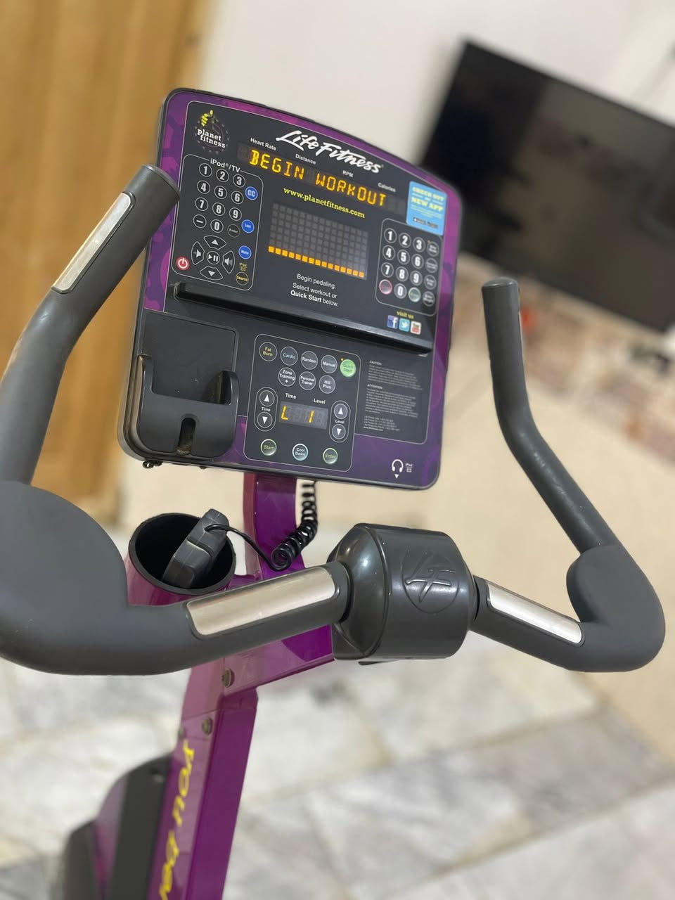 جهاز بايسكل لايف فتنس للبيع نظيف جدا  العنوان حله للاستفسار المراسله على الخاص


**إذا كنت صاحب هذا الإعلان وتريد حذفه لأي سبب، رجاءا أرسل رسالة إلى الدعم الفني**