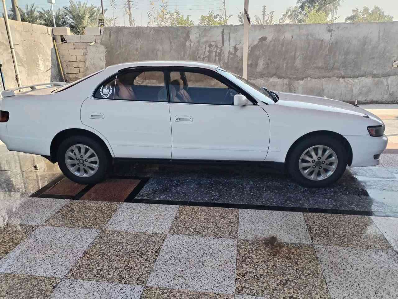 سلام عليكم شيزر موديل 2000 رقم كربلاء مكفولة كفالة عامة من جميع النواحي تبريد شغاله كهربائيات من طول لطول شغال تخم تاير جديد حداديه توه نفضتهه مكاني بصره سعر السياره(٦٦) وبيه مجال ***********
