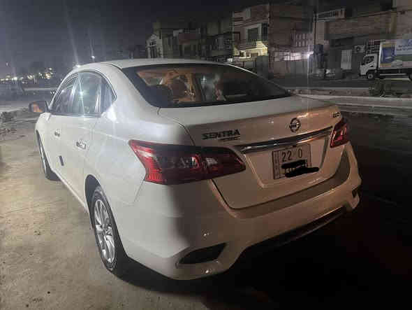 نيسان سنترا للبيع 
موديل2025
محرك 1600
أربعة سلندر 
مقاعد جلد 
تحكم ستيرن 
مرايات كهرباء 
لايت متطور كهربائي
السيارة ماشية 2700 قابلة للزيادة 
بعدها بوضع الزيرو  
وارد الصين
السعر 134 ورقة وبيها مجال بسيط 
الاتصال على الرقم   ***********
