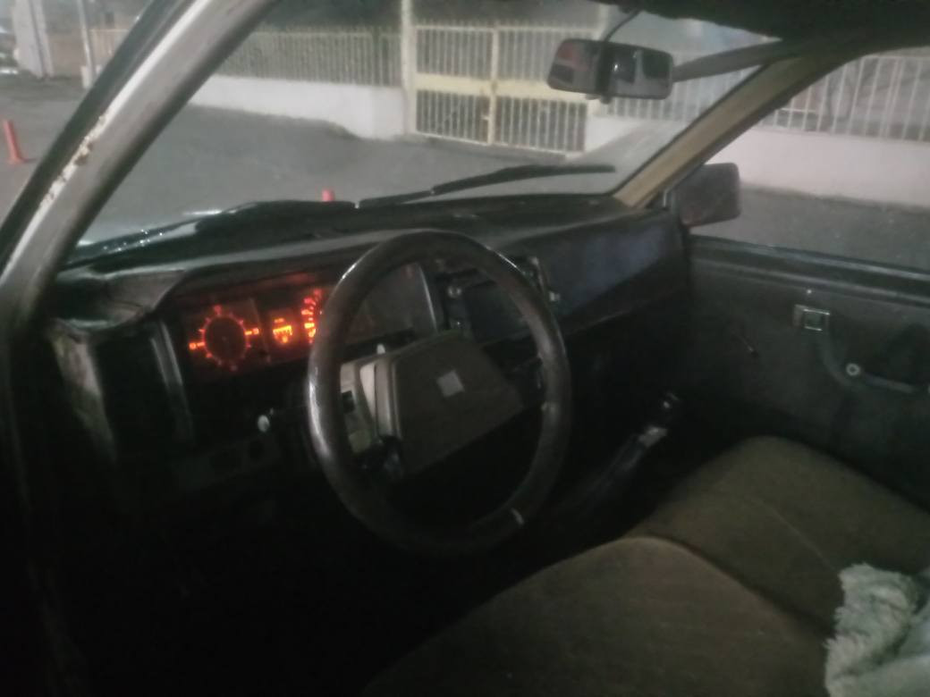 نیسان مۆدێل 89 علوج مەکینەو گێڕو ئەکسل کراوە بە نیسانی 2002 مەکینەو گێڕو ئەکسل و شەنسی تەقەو ڕەقەی بەشەرت ماڵی کەسابەتە سعری 23گەڵاو کەمێک مجال
***********
شوێن سیدسادق بنجوين, السليمانية
