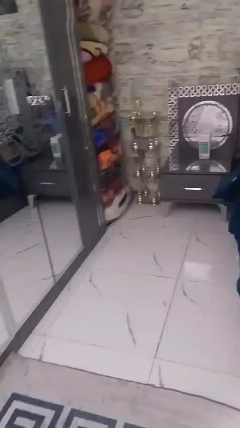 غرفه تركي مابيهه اي ظرر بعدهه جديده السعر ٤٠٠ مكانهه كربلاء الحر الجماليه قرب اسواق الحجه


**إذا كنت صاحب هذا الإعلان وتريد حذفه لأي سبب، رجاءا أرسل رسالة إلى الدعم الفني**