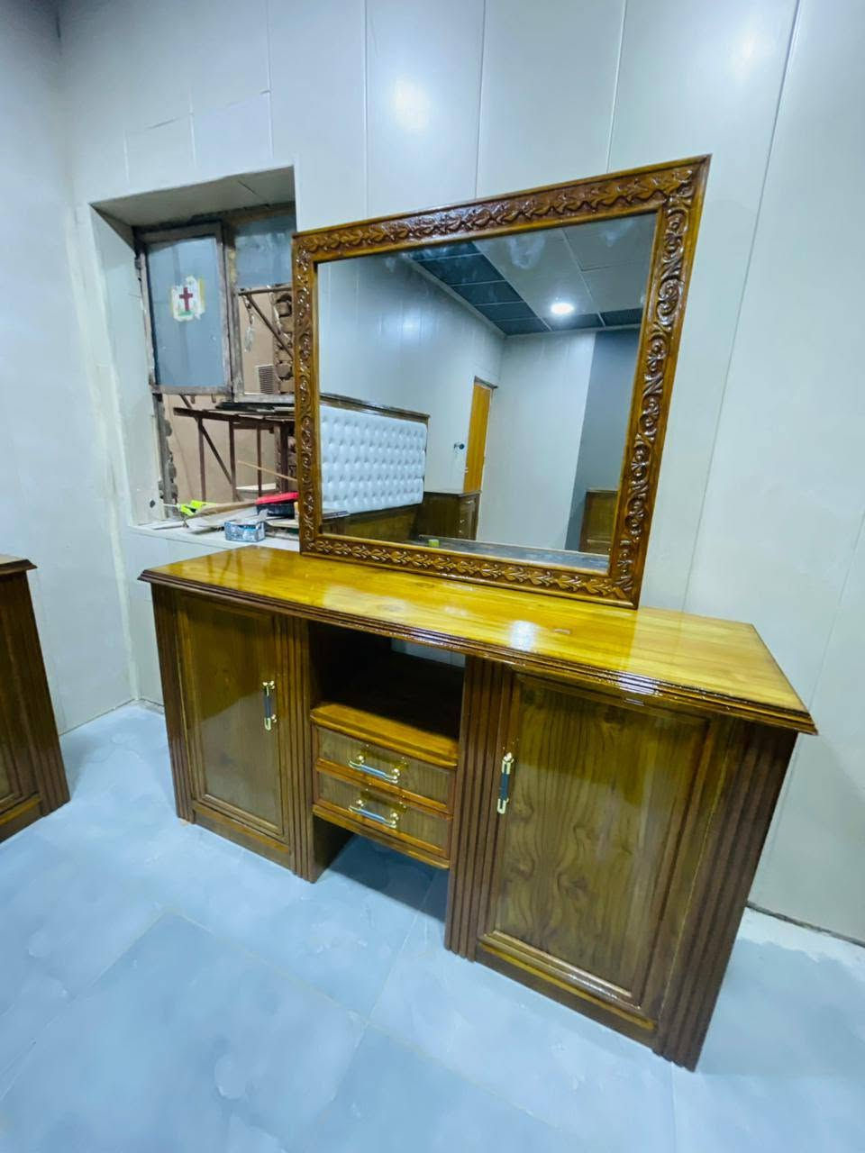 السعر 1275
شغل درجه اولى جديد من عمل المعمل للغرف النوم والابواب الصاج  داخل وخارج صاج طبيعي ام السته طابق ومتوفر ليدنا جميع الموديلات وكافه اعمال النجاره في كربلاء وخارج كربلاء ويوجد خدمه توصيل لكافه المحافظات 
الموبايل / الوتساب ***********
