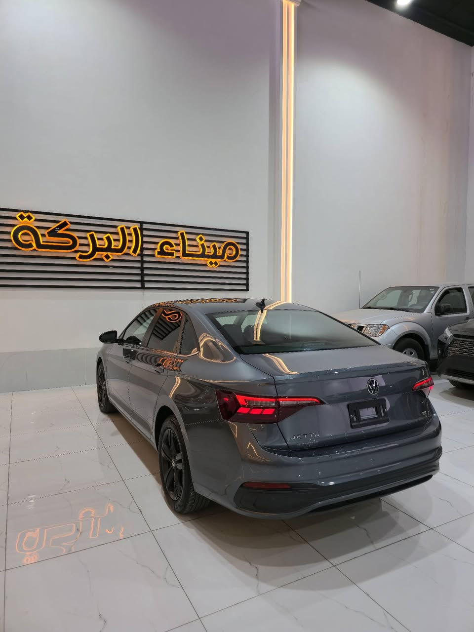 VOLKSWAGN JETTA 2024 SE
سعر:168 ورقة
موديل: 2024
وارد أمريكي
لون : نفطي
محرك:1.5 TURBO
ماشيه:  15000 مايل
 مواصفات:بدون دواخل بدون ارباك بانواما كشن جلد كشن تدفئة نقطة عمي, رادار خلفي  
عنوان : أربيل المدينة المعارض معرض ميناء البركة 
***********
