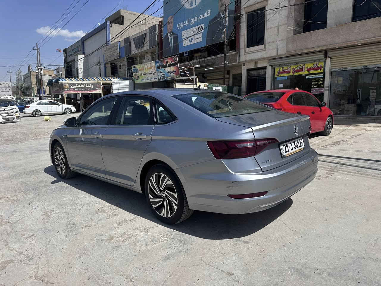 للبيع جيتا موديل 2021 SEL فول فول مواصفات ح
حادث بونيد وجاملغ عكس السائق بدون دواخل حتى الراديتر بلادي لايتات بلادية حادث سطحي البونيد مصبوغ والجاملغ بارد فقط 

محرك 1.4 تيربو المرغوب ماشية 99 الف ميل صدر كامل جديد قبل سبوع شديته سيارة نظيفة البونيد جارد فقط بسبب الصبغ مو صحيح باقي السيارة كلشي مابيها لا بارد ولا صبغ 

مواصفات sel معروفة 

كيجات شاشة ديجيتال 

رادارات امامي خلفي

تحديد مسار توقف ثاتي 

بانوراما

اوتو هولد

هاند بريك كهرباء 

كشنات جلد 

سيارة بلادية مملعوب بيها ابد 

صور الحادث موجودة 

السعر 160 

رقم سليمانيه باسمي 

مكان السيارة بغداد دورة 

***********
