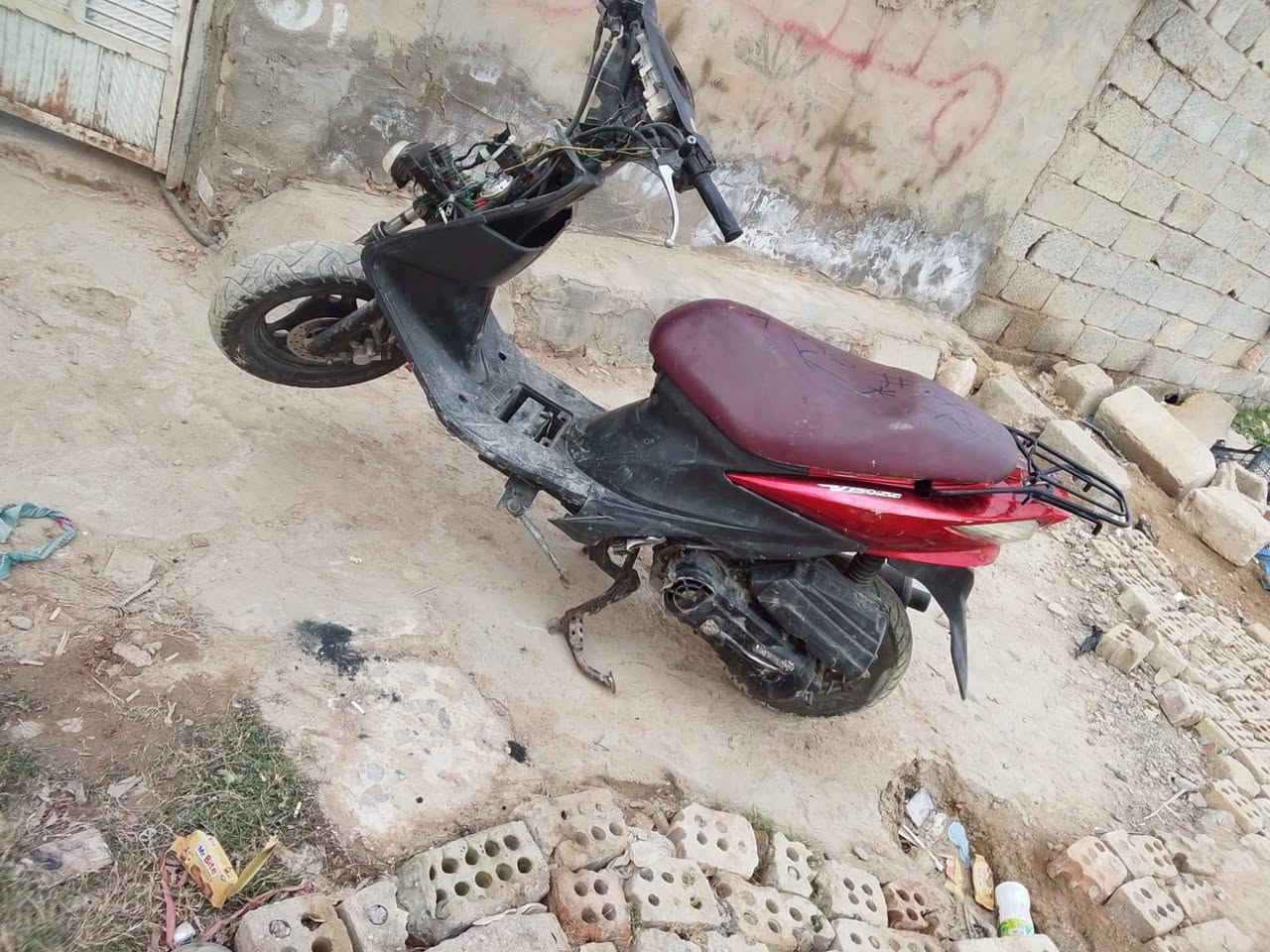 دراجه ماكس ثعلب عوزها وجه وجوزه اوراقه منفيس المكان النهروان شارع شمري الستفسار *********** 

اني مكلف بل نشر الرقم بيه واتساب
