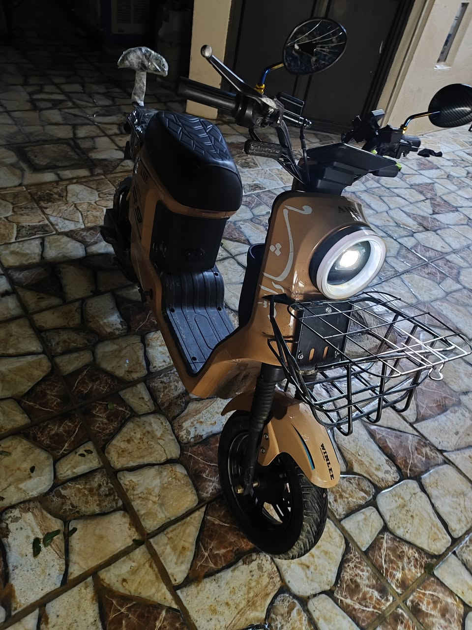 سعره 275 وبية مجال 
بية ضرر بسيط 
رقمي تواصل واتساب 
***********
