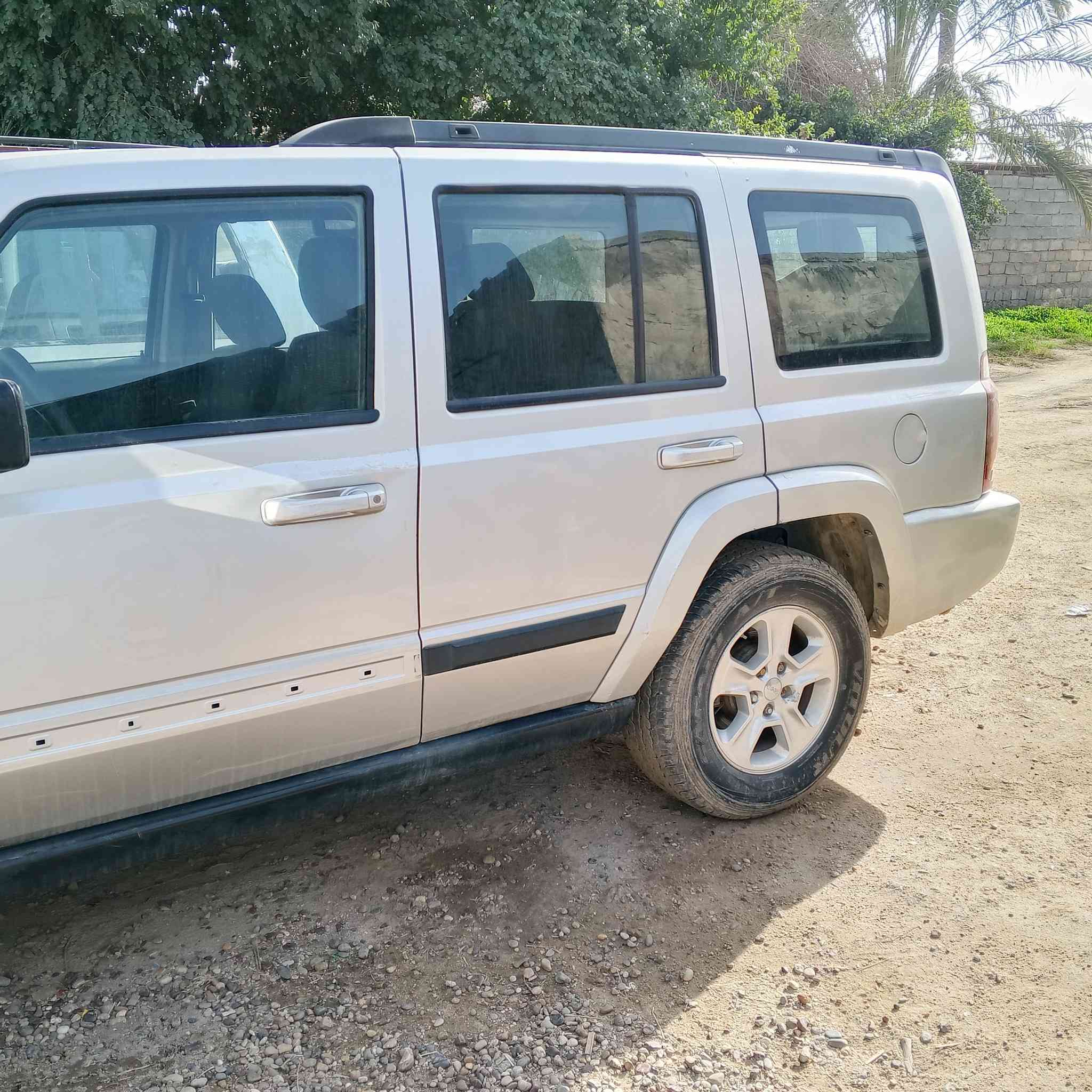 جيب كوماندر لبيع بيه تبخير السعر 75 مكاني بغداد رقم الهاتف ***********
