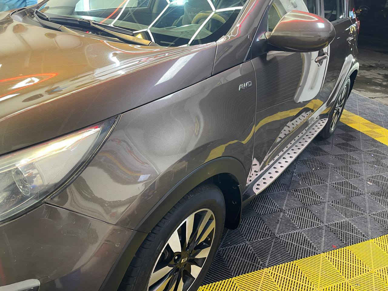 السلام عليكم 
للبيع..كيا سبورتج موديل ٢٠١٣ خليجي بيها قطع صبغ بسبب شخوط بدون حادث وبدون إيرباك والسونار موجود بالمنشور مع الصور رقم بغداد جديد
 كير ومحرك وتبريد وكهربائيات كلها مكفولة 
فور ويل 
شاشة كبيرة كار بلي
كاميرا
حساسات 
تحكم ستيرن جهتين  
سستم سماعات دمام
سايد بريك بالرجل 
دوشمة كشنات جديدة 
محرك ٢٤٠٠ دوش
السعر ١٣٠ وبيها مجال بسيط 
موبايل ***********
