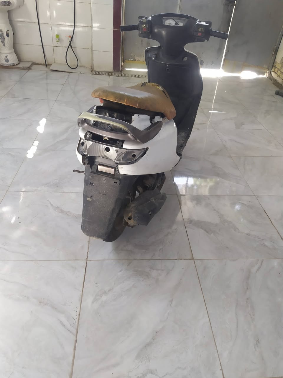 سلام عليكم
فراشه للبيع 
بس الكابريته يرادلهة تنضيف
مكاني القرنة /هور السعد 
السعر 175 وبيه مجال


**إذا كنت صاحب هذا الإعلان وتريد حذفه لأي سبب، رجاءا أرسل رسالة إلى الدعم الفني**