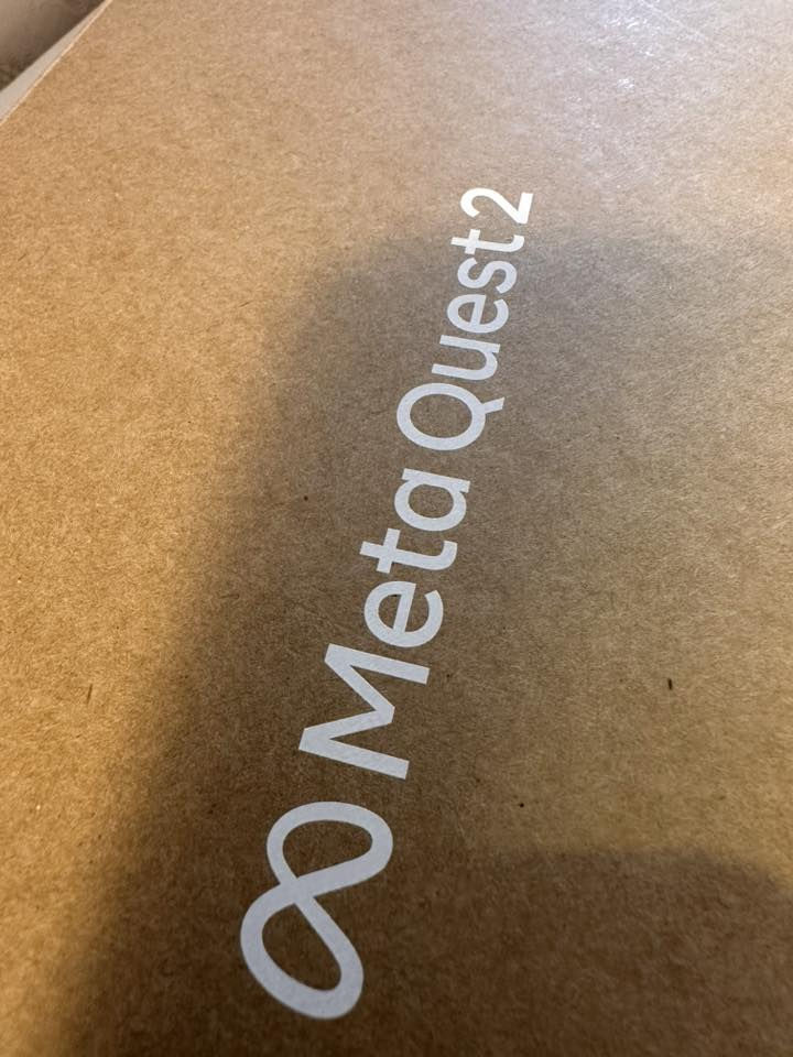 السلام عليكم
نظارة واقع افتراضي meta Quest2 رام 128 بيها ألعاب خير من الله نظيفة ما مستخدمه هواي غراضها الاصليه موجودات مكفوله من التصليح والعطل وياها ستراب اضافي ويها جنطه وكفراات اصليه وياها كيبل 5 متر 
السعر 250 قفل ويوجد خدمه توصيل لكل المحافظات

‭0776 573 6937‬
