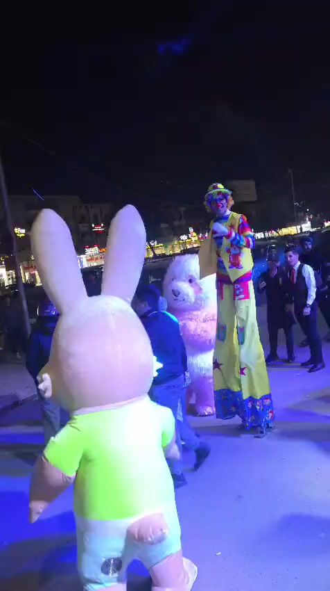 السلام عليكم 
متوفر دمى للايجار بااسعار مناسبه 
(حفلات روضات-عيدميلاد للاطفال يفرحهم-فتتاحيات موجود كلشي يخص الافتتاحيات (ستيج قوس نفاخ دي جي )موبس دمى اي مناسبه موجود ايجار وبيع 
تواصل خاص او واتس ***********
