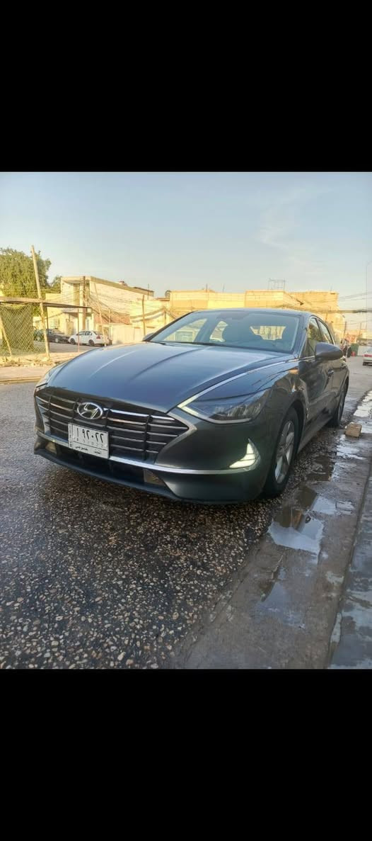 السلام عليكم سوناتا بيع مستعجل موديل 2020 امريكي حادث بنيد فقط بدون دواخل فقط ايرباك محرك 2500 مواصفات عاديه رادار تحكمات شاشه السياره ماشيه 70 سياره جديده معنى الكلمه مال موظف السعر 145 قفل بدون عمله***********
