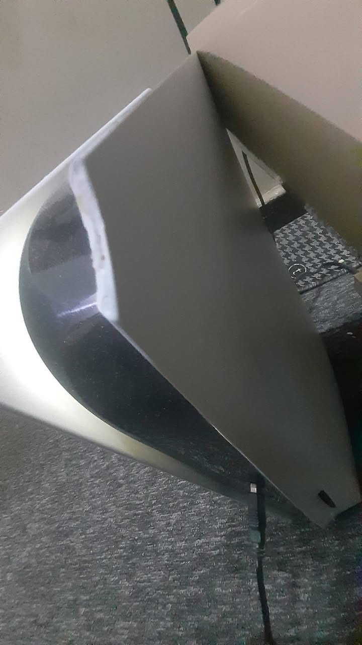 بلي ٥ فات ٨٢٥ مع يوبي اس ١٥٠٠ جوستكات ٢ وقرص مورتال كومبات ١ اليدة الزرقاء فقط فيها زر الاتجاه العلوي لايعمل تحتاج صيانة فقط الجوستك يعمل بلكامل وكسر بحافة البلي موضح بلصورة مع كامل ملحقاته الاصلية والكارتونة والفلين السعر ٥٥٠ الف مكان كربلاء حي الاطباء .


**إذا كنت صاحب هذا الإعلان وتريد حذفه لأي سبب، رجاءا أرسل رسالة إلى الدعم الفني**