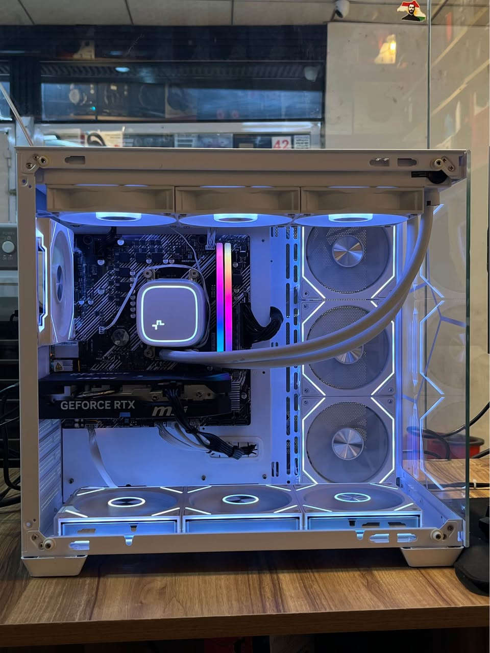 بیسی گەیمینگ للبیع ضمان ٦شهر 

CPU: R7 5700X
Motherboard: B450M-K AUSU PRIME
GPU: RX 6750XT 12GB XFX 
RAM: 16GB 2x8 3600MHZ LEXER RGB
STROGE: 512GB NVME LEXER
PSU: 650W+80 GAME MAX 
COOLER: LIQUID COOLER DEEP COOL 240
CASE: GAME MAX 2SLIDE GLASS 7FAN 

*********** أربيل, العراق
