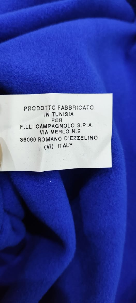 CMP 
باله اوريجنال %100
النظافة %100
غير مستخدم 
L-XL القياس 
60cm  عرض الصدر
74cm الطول 
يتوفر توصيل 6 الاف لجميع محافظات العراق 🚙


**إذا كنت صاحب هذا الإعلان وتريد حذفه لأي سبب، رجاءا أرسل رسالة إلى الدعم الفني**