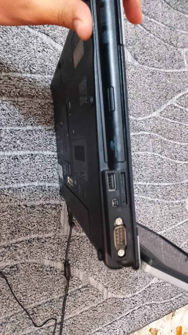 سلام عليكم
عندي هذا الابتوب HP شاهد الله كلش نضيف ذكراته128 الجهاز كامل ملحقاات جنطه شاحنه حتى ماوس يجي ويا السعر 110 وبيه مجال العنوان حي التراث *********** هذا رقمي واتساب فقط رصيد ماكو
