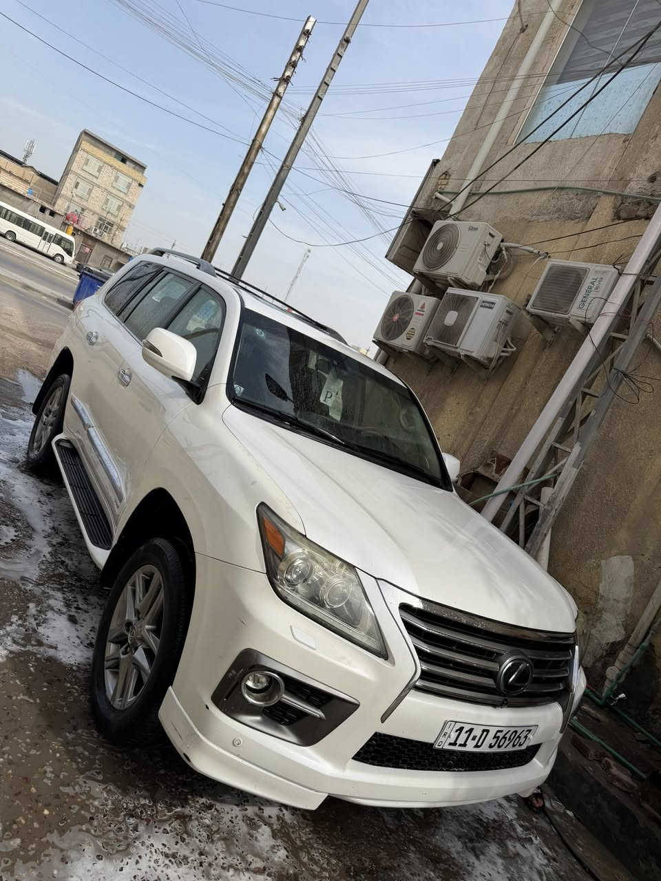 السلام عليكم
لكزز 2015 ماشيه 166 الف
سياره حلوه كفاله بيهه ملاحضات بصيطه
مكاني بصره سعرها 425 وبيهه مجال
***********
