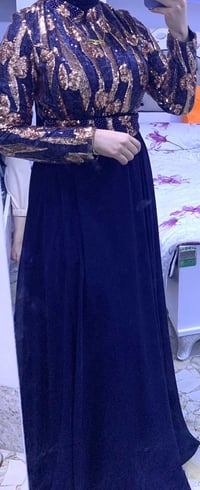 فستان • قياس ٤٢ • لبست مرة واحدة