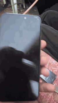 جهاز 15 برو ماكس نضيف بطارية 89 مساحته256 كرتونته ويا لستفسار علرقم. ***********
