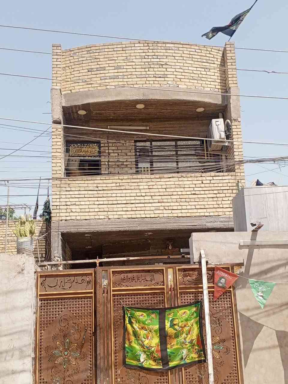 بيت للبيع طابقين  3غرف  صاله 3حمام   مساحة 115متر واجهه 5 نزال 23 قرب بلديات بل زراعي سند 25  وتساب ***********
