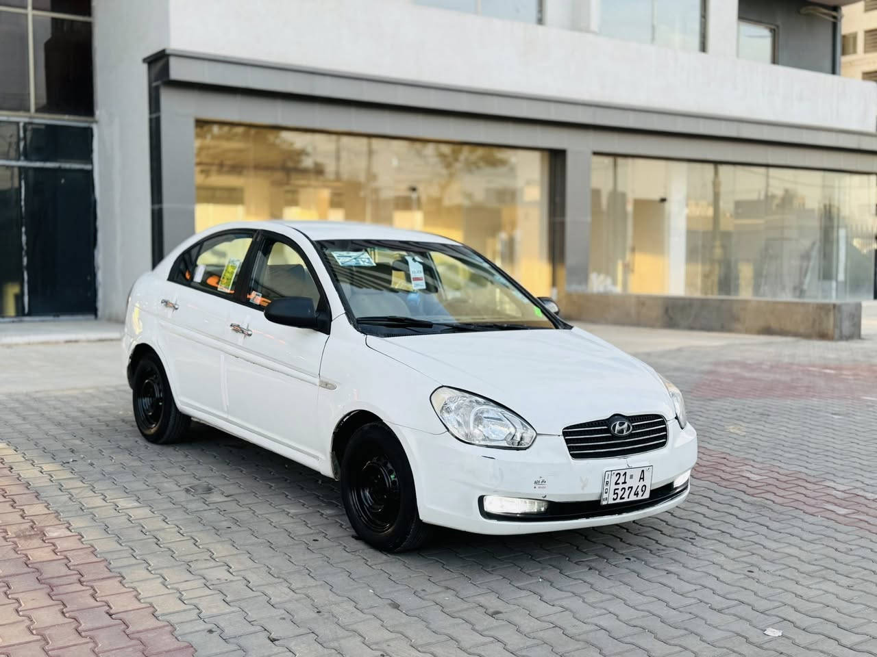 السلام و علايك
اكسنت موديل 2010 خليجي 

كير محرك بشرط لا صوت لا بخار
حجم محرك 16

رقم دولي سنوي 2030  هزه جديد
كابون بنزين موجود 

صدر خلفي امام جديد
تخم تايرات جديد

سياره بيها مكانت صبخ 
اني ابيع  صبخ عام 

سعره63 بي مجال قليل
***********
