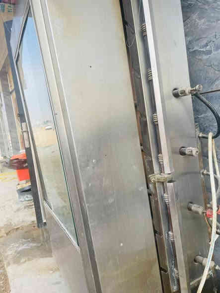 السلام عليكم 
غراض للبيع واستخدام قليل جدا 
الشوايه حديد ملم ونص 
وست اشياش سلستيل نارها جيده جداً
وماطورها بي خلل فني يعني يتصلح.. 
البخاره كهربائيه وغازيه بلاديه مو محور 
البريمز جديد مامستخدم أربع عيون 
للاستفسار اكثر الاتصال على صاحب الغراض/المكان الديوانيه///
‭0782 307 9601
