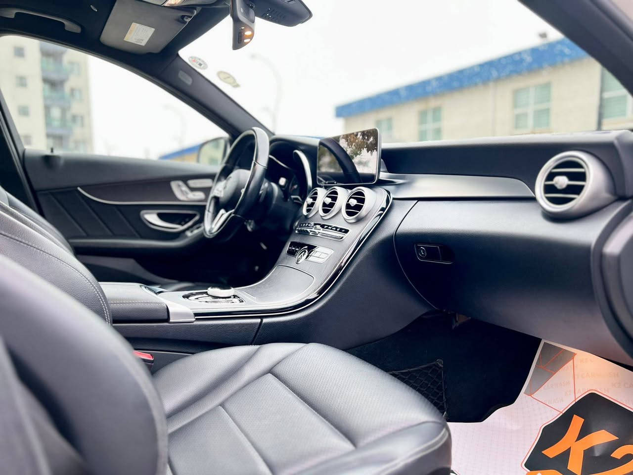 السعر مناسب جداً قياساً بالجدادة والنظافة استخدام شخصي
Mercedes Benz C300 AMG موديل 2020 
عداد المسافة: 50 ألف
رقم السيارة: أربيل تحويل بشرط

ال💎ــسعـر 🟥 :: رقم (1) تلـقـائـي 📮

مواصفات وتفاصيل السيارة:
فتحة سقف (سلايد روف)
المحرك: 2.0 لتر توربو – 4 سلندر
ناقل حركة 9 نمر
شاشة معلومات وسطية بحجم كبير

تحكمات كاملة على الستيرن
نظام ملاحة (Navigation) + CarPlay
حساسات أمامية وخلفية + كاميرا خلفية
مقاعد جلد أسود ودشبول مطعم بالصاج

نظام تثبيت سرعة مع رادارات أمامية 
وخلفية وجوانب تشغيل بصمة 
مع نظام دخول ذكي لجميع الأبواب

تدفئة ستيرن + أنارة محيطية (64 لون)
بصمة أبواب مع بصمة فتح وغلق الجنطة
كشنات أمامية تدفئة مع نظام خزن (ميموري)

كشنات أمامية كهربائية
صندوق كهرباء + 5 أنظمة قيادة
لايتات ليد (8 عدسات) + بك لايت ليد

شحن وايرلس (Auto)
سستم سماعات Burmester
نظام Auto Stop + Auto Hold
هيكل AMG بلادي شركة

ويل كب حجم 18 مع تخم تايرات دنلوب لوك
عدة الإسعافات، الهوك، الجنطة، 
واللوحة موجودات

السيارة حادثة حادث سطحي: 
جاملغ أمامي أيمن ربعه مبدل ومبخوخ، 
مع جاملغ خلفي أيمن وشوية من الباب الخلفي 
مسوي مباوك فقط، بدون تعديل بارد، 
بدون شخوط، وبدون أي إيرباك 

(كلها سليمة على وضع شركة)
السيارة مسويلها بوليش وتشميع

السيارة بدون أي خلل، كير ومحرك وحدادية بشرط والكهربائيات شغالة، ومسويلها سيرفس دهن وفلاتر ومي راديتر (أنتي فريز) وبدون أي نقص 
موقع السيارة بغداد حاليا

رقم صاحب ســـيـارة :: ***********
