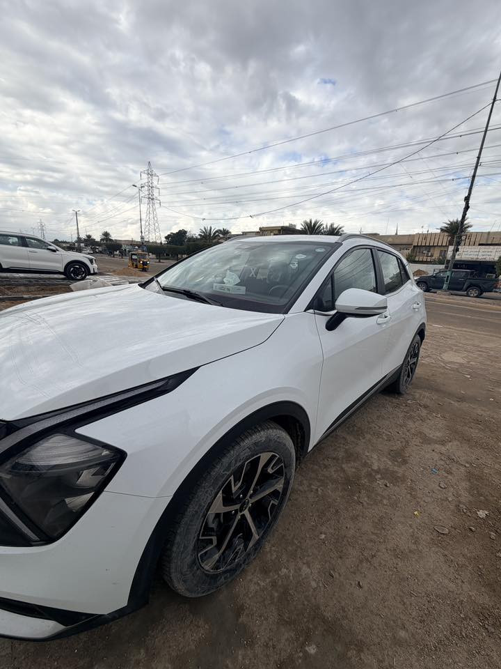 سبورتج ٢٠٢٤ ماشية ٤٦ الف  ضرر بيها باب السايق والي ورا راجعات بارد سيارة نضيفة السعر١٩٨
لاستفسار ***********
