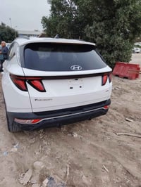 توسان 2024 فول عدى الفتحة ماشية ٣٠ الف السعر 180  07877233777