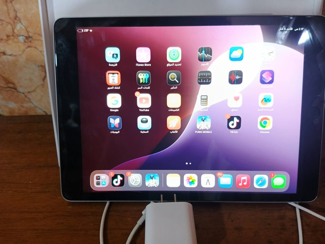 السلام عليكم 
ايباد 9 للبيع
بطاريه 86 
ويا كيبورد 
كارتون وشاحنتو موجودات 
ذاكره 64 
نضافه 100%100
رقمي ***********
غير متواجد فيسبوك 
#ادمن
