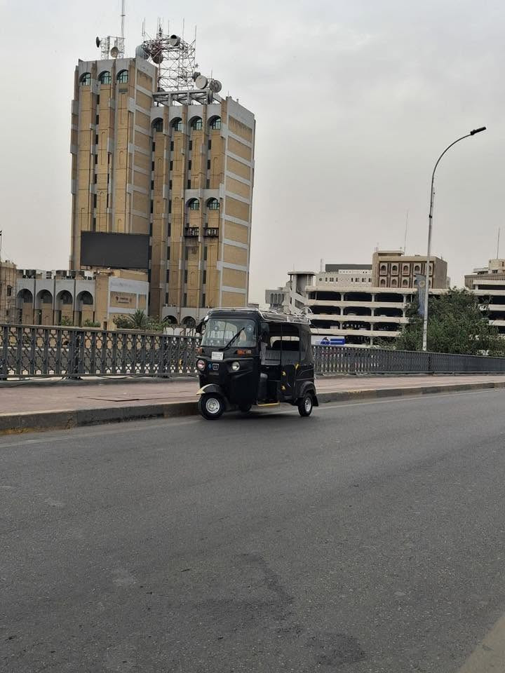 للبيع موديل 22 شهر ٨ كفاله عامه فقط شخوط ورصعه صغيره ورا تكتك جاهزه للأخير ماناقصها شي
مكان الشعله سعر ٩٨٠٠ شباب كلشي موجود بالسوك فدوه لكلبك لاتخابرني دكلي لكيت ب٥ وبعت مالتي ب٦ وصديقي اشتره ب٦ خوب اشتري النترا كلشي موجود بالسوك السعر بي مجال شي قليل مكان الشعله 
جيب وياك فيتر وتعال كلبها 
***********
