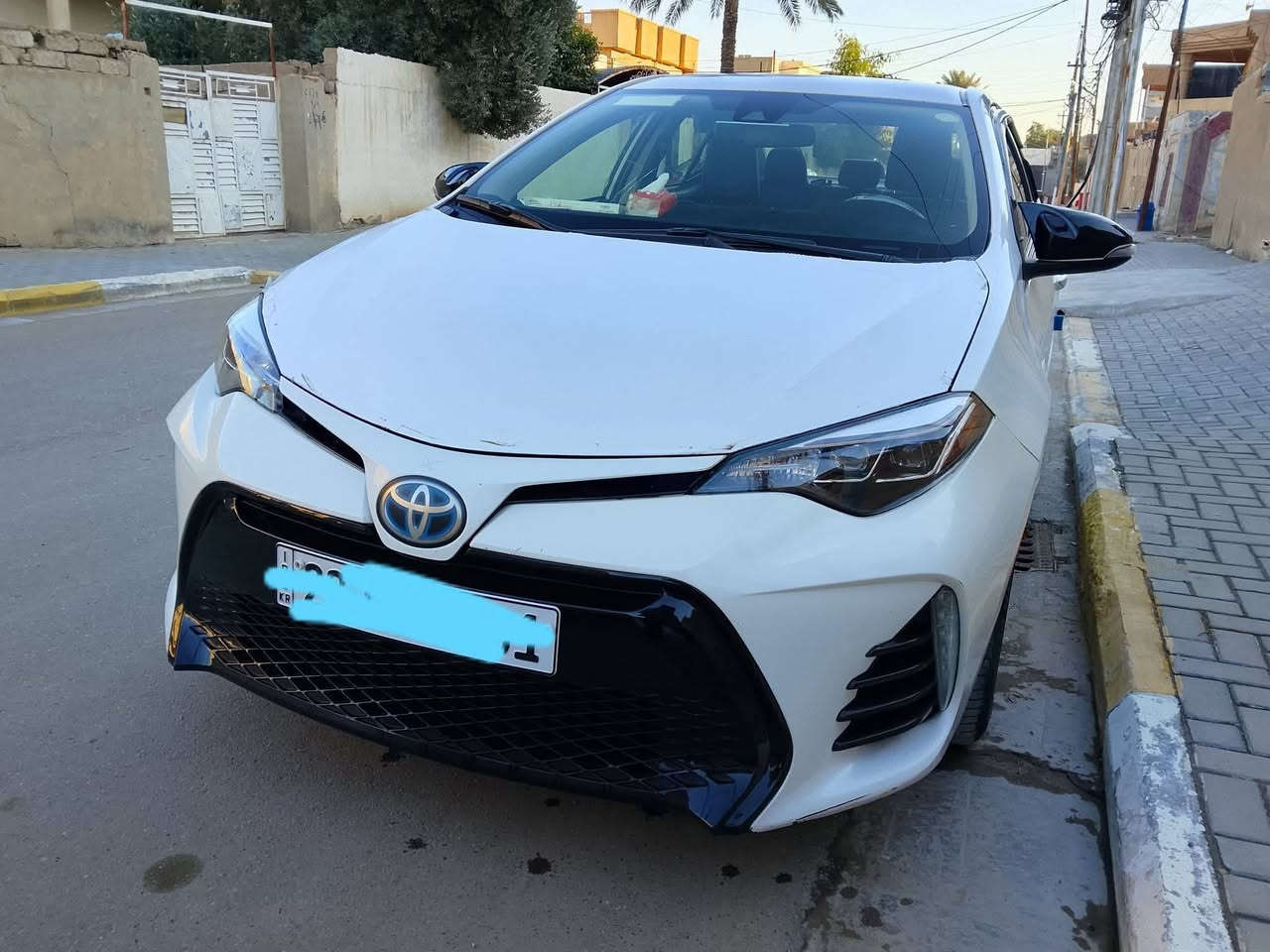 السلام عليكم
كورلا 2017 se ابيض صدفي  للبيع 
ضرر قطعه وحده بونيد بدون دواخل 
رقم اربيل دولي 
فول مواصفات عدا الفتحه والبصمه
كير محرك كفالة
صدر جديد
تاير جديد
كلشي بيها جديد
السعر 142 وبيها مجال للطيبين
***********
