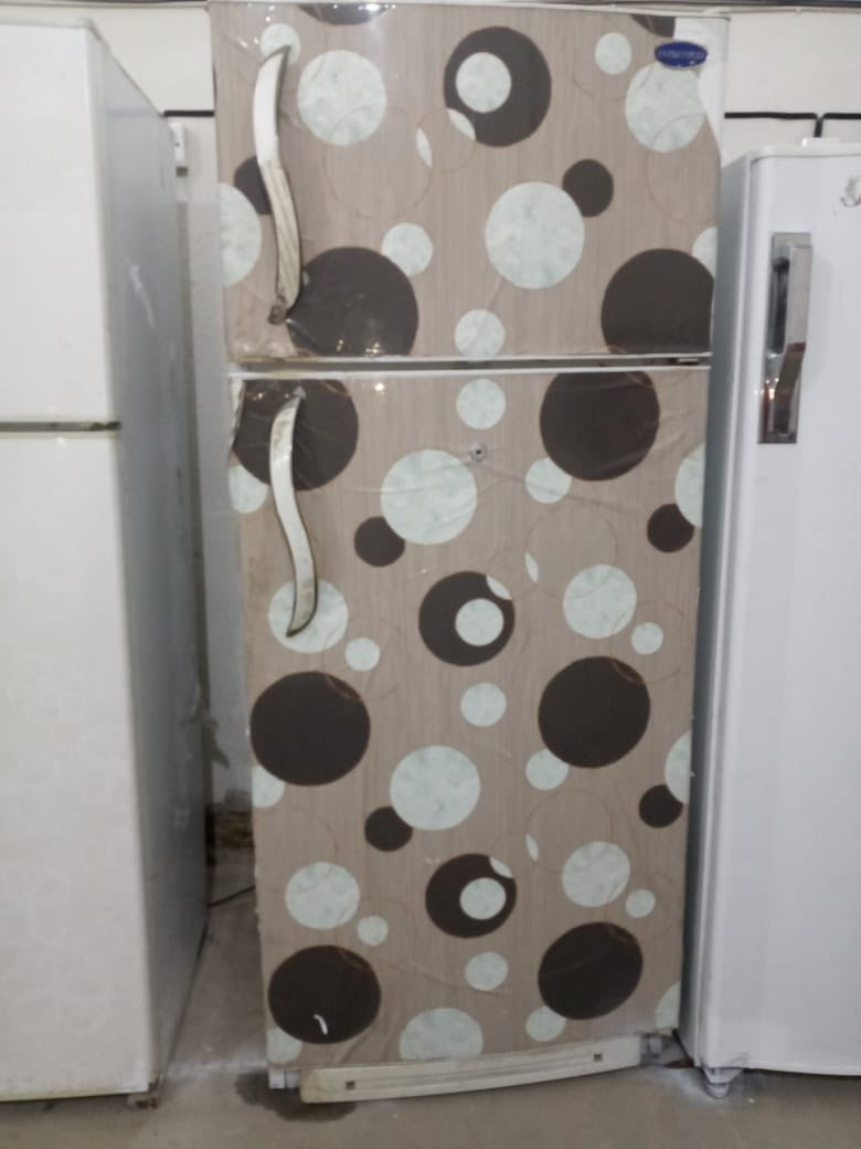 كلمن وسعره حله باب المشهد شارع مقابل مستشفى الولاده
ثلاجه وسط سعر 100 ثلاجه حجم كبير 22 قدم سعر 150
***********
