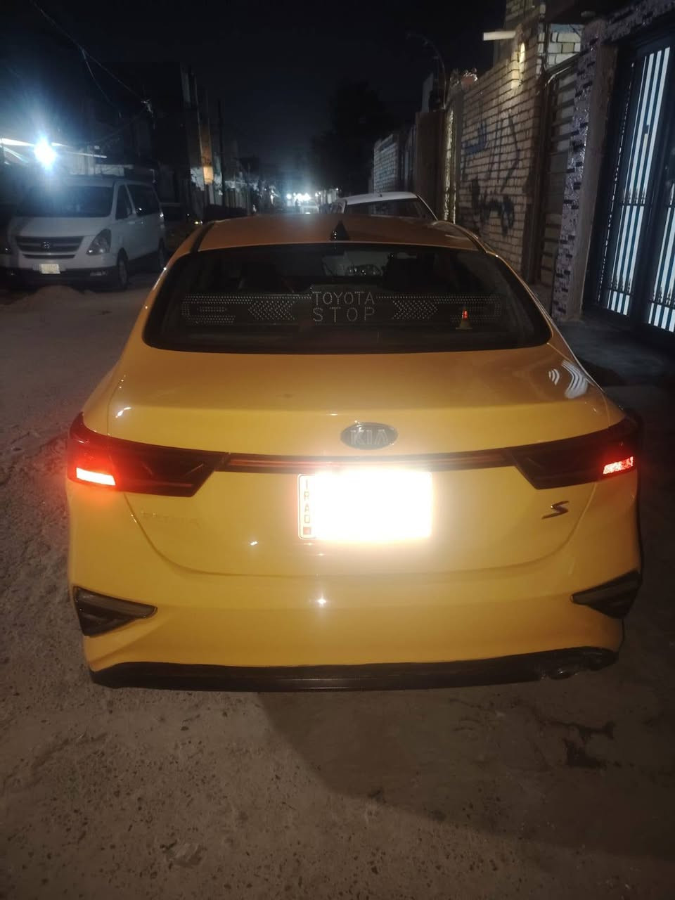 السلام عليكم إخوان فورتي وارد أمريكي 2019 حدثه بس باب سيارة ليبل واحد سيارة نقصه بس حداديه سيارة أحل من الصور بل حقيقه تخبل يشهد الله محرك دوش ألفين كير ايتي *********** للتواصل متوفر واتساب ١٢٠ ورقه وبيه مجال
