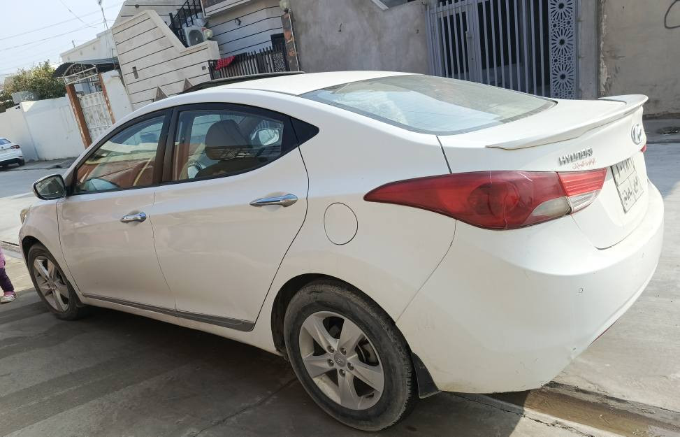 هونداي الانترا 2012
رقم سليمانية سنوية منتهي من2022
شرط تحويل 
محرك 18 اوتوماتيك  شاشة  سلايت 
سيارة جاهز  بيها 3قطع امبدل 
بونيد وجاملغين امامي راس شاصي بيها قليل 
السعر95ورقة آبيها مجال بسيط 
مكان دوز خورماتو
***********
*********** طوز, صلاح الدين
