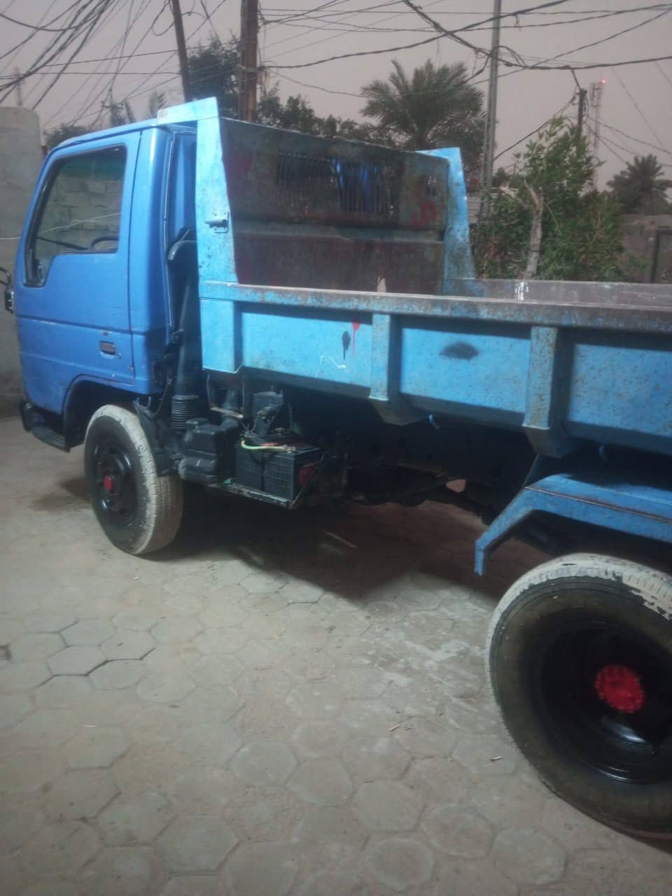 للبيع كنتر مازده قلاب سياره جديده بمعنه الكلمه ستفسار *********** مكان السياره نجف سعر 65 ورقه بيه مجال
