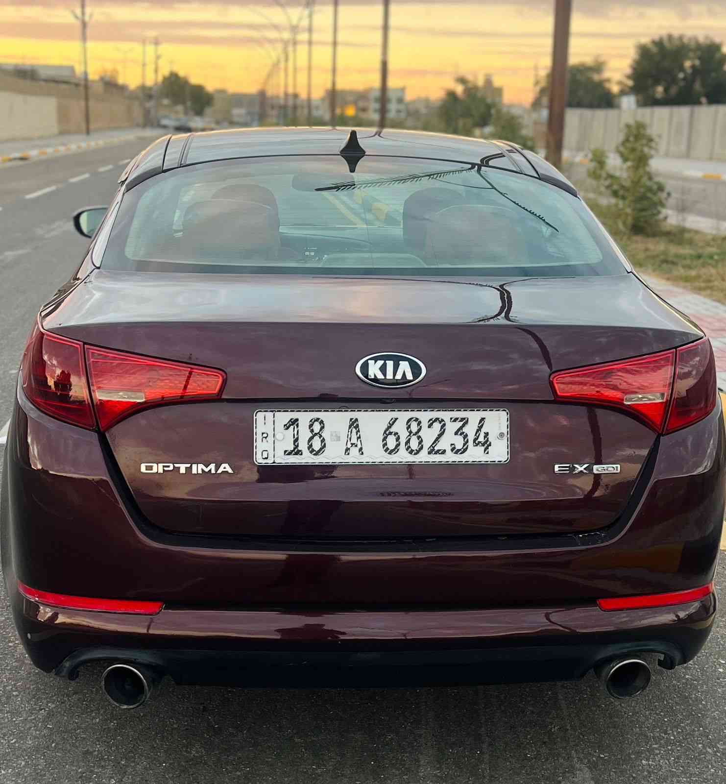 2013 فول مواصفات 1/1
حادثها قطعتين بأمريكا وبالعراق صبغ قطعتين اثر شخوط 
السعر 128 مكاني كربلاء 
اريد مراوس اوباما او جارجر موديل 16 وفوك والفرق نقد ان شاء الله 
***********
