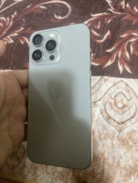 آيفون ١٥ برو ماكس • ٢٥٦ • بطارية ٨٧٪