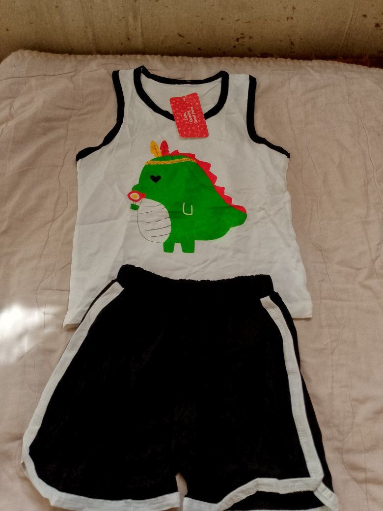 اسلام عليكم عندي ملابس اطفال القطعه 5حجز علخاص والي تريد مجموعه السعر يختلف


**إذا كنت صاحب هذا الإعلان وتريد حذفه لأي سبب، رجاءا أرسل رسالة إلى الدعم الفني**