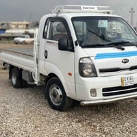 سه ره تا به ناوي خوداي گه وره كيا٤٠٠٠سوپه ر  موديل ٢٠٠٩يه ك براوه  ٦گي...