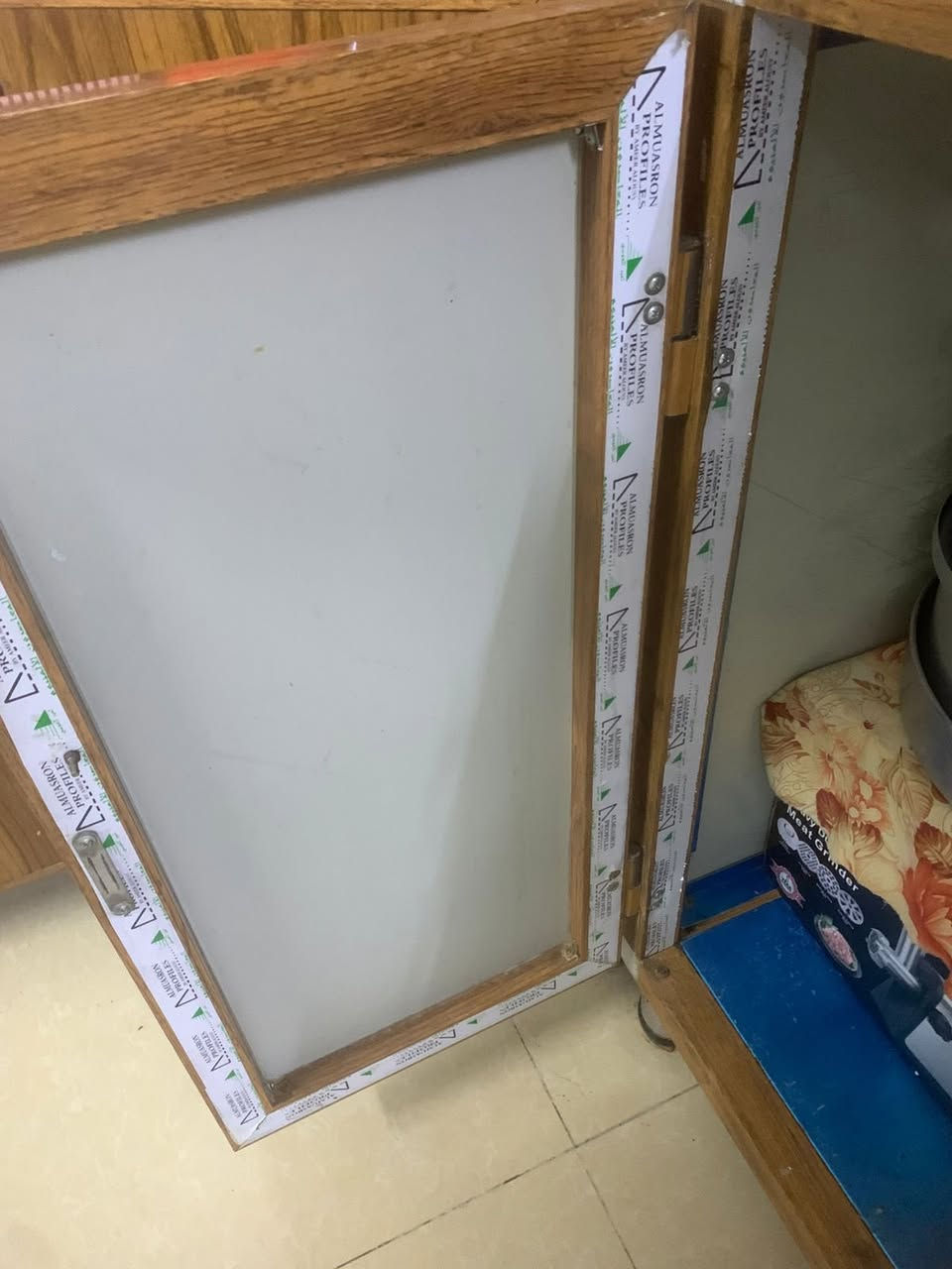 كاونتر زاوية للبيع جديد اي زنجار ما بيه السعر 200 وبيه مجال بغداد اعظمية


**إذا كنت صاحب هذا الإعلان وتريد حذفه لأي سبب، رجاءا أرسل رسالة إلى الدعم الفني**