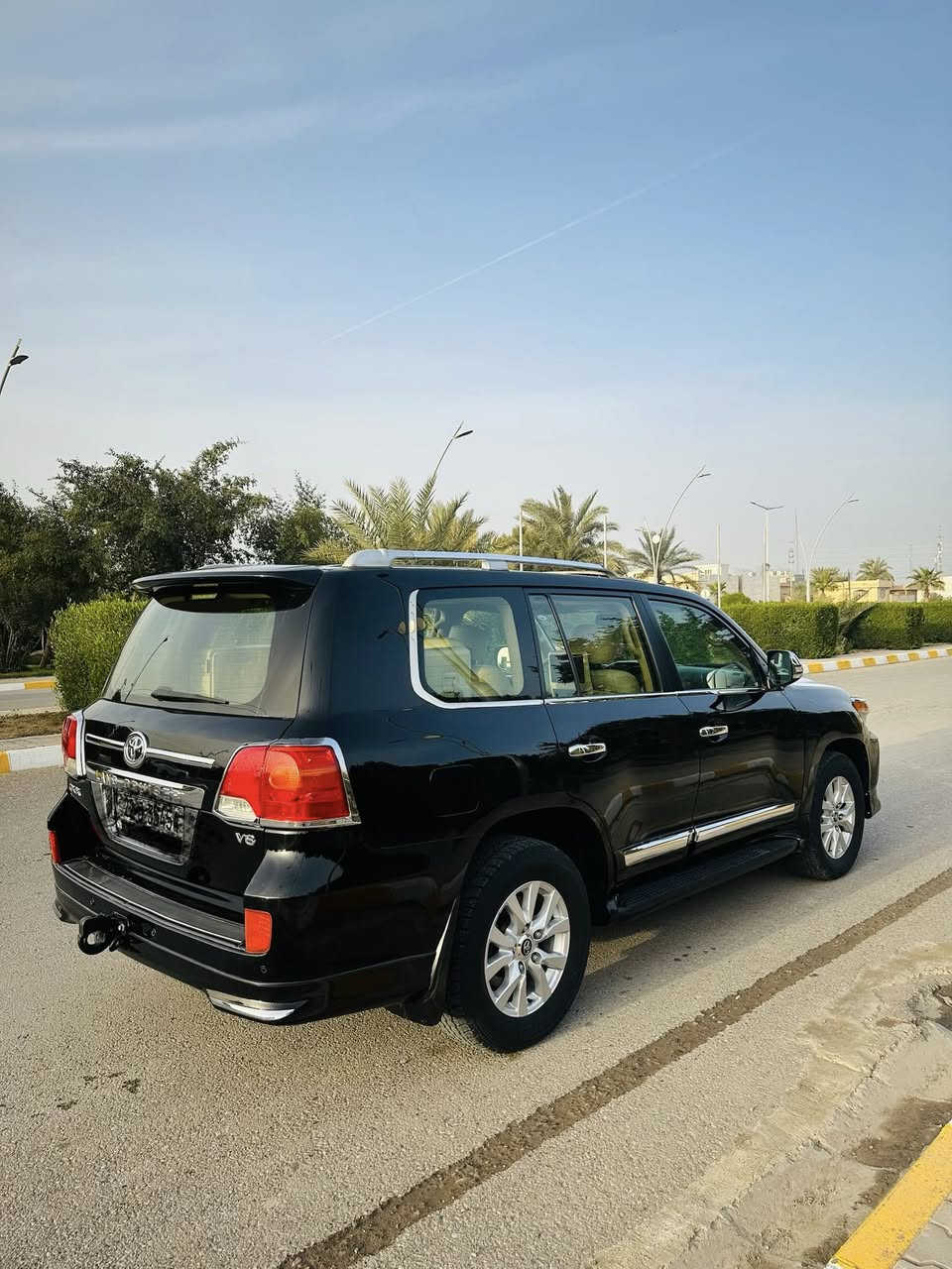 السلام عليكم 
للبيع لاندكروز 2014 بريم
V6
رقم اربيل الجديد 
ماشيه 190 حقيقي
بدون صبغ 
بصمه
سلايت 
كشن كهرباء كشنات جلد
3شاشات

#العنوان_تكريت_العلم 
#السعر385$
#للستفسار***********
