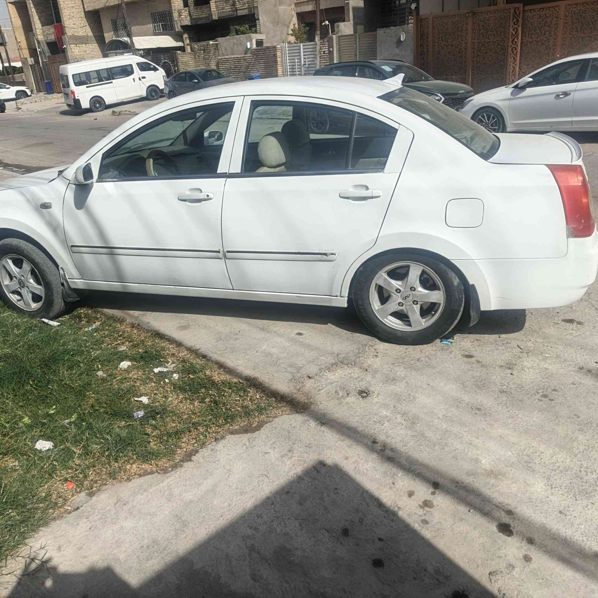 شيري،اي فايف ٢٠١٢ بغداد باسمي مكينه وكير وتبريد  مكفوله بدون ظربه بدون صبغ دواخل شركه وشاشه سياره بلادي ما محوره ودوشمه وكاعيه مغلفه وداخله هزه ومجدده  ٢٠٣٠ماشيه ١٠٨ السعر ٥٢ ورقه مكاني بغداد الطالبيه خلف مطعم الصادق ***********
