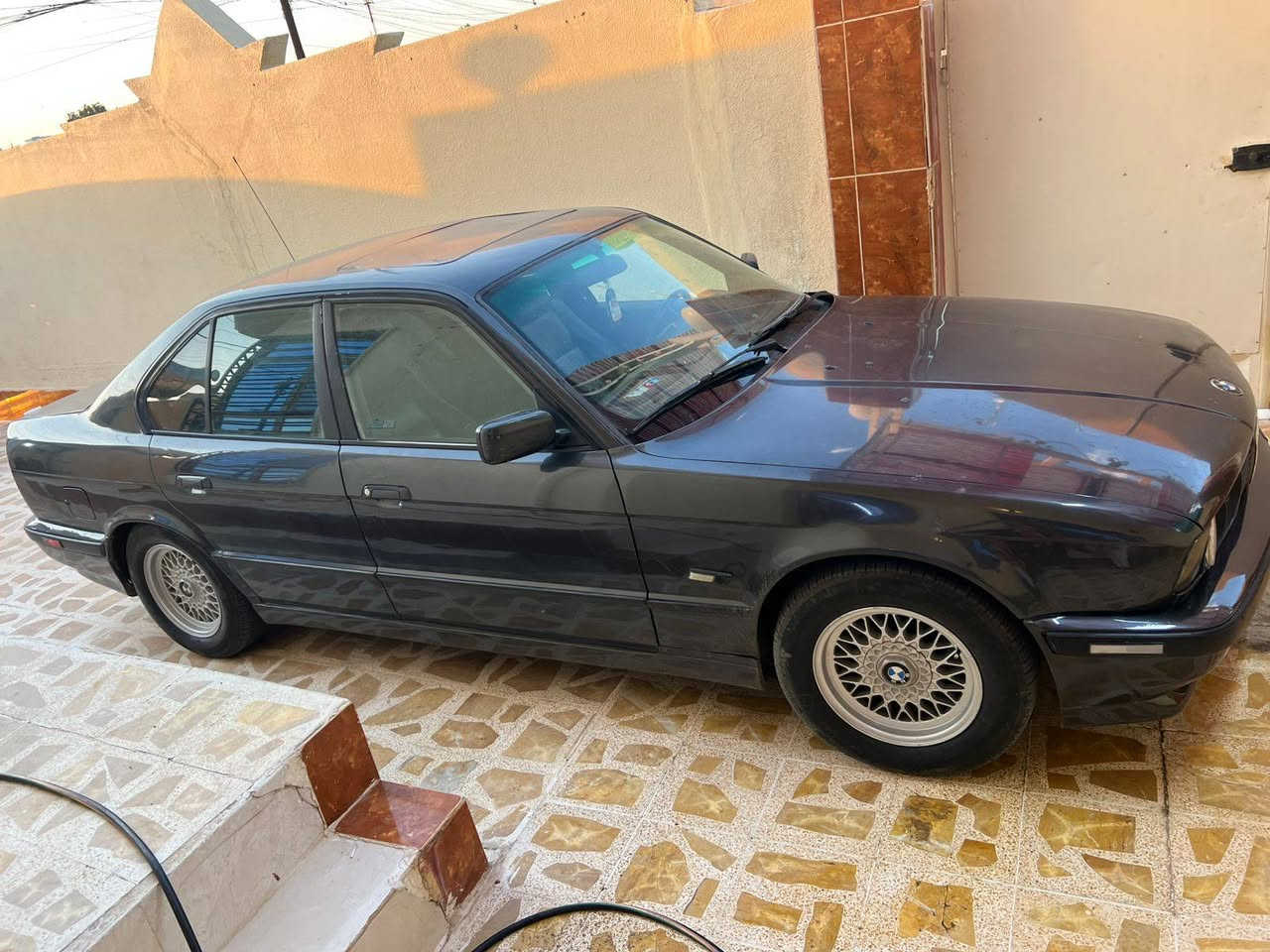 بسم الله الرحمان الرحيم
معارض اوبترا فقط: 

بي ام 535 اصل فصل 

محرك 528 دبل فانوس شرط 

كير شرط 

تبريد تدفئة 

مكفوله من حادث طخه خياس 

كهربائيات كلها شغاله 

كابون بيها 

طخم امامي خلفي جديد 

*********** بي واتس 

معارض اوبترا فقط
