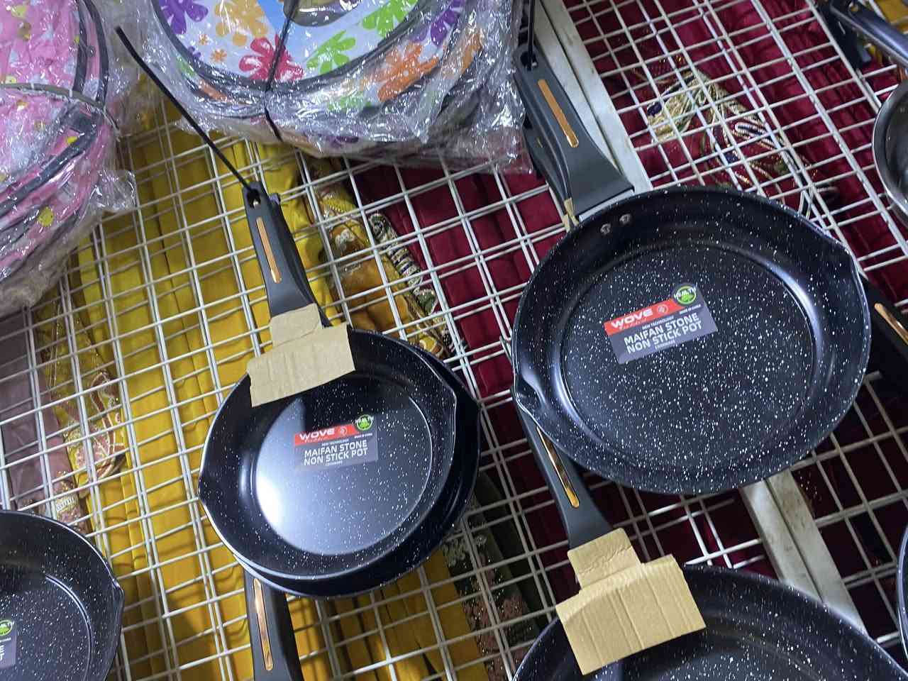 سلام عليكم بضاعه صيني موديلات مختلفه متوفر جملة ومفرد ويوجد نقليات وخدمة توصيل مراسلة على الرقم ***********
