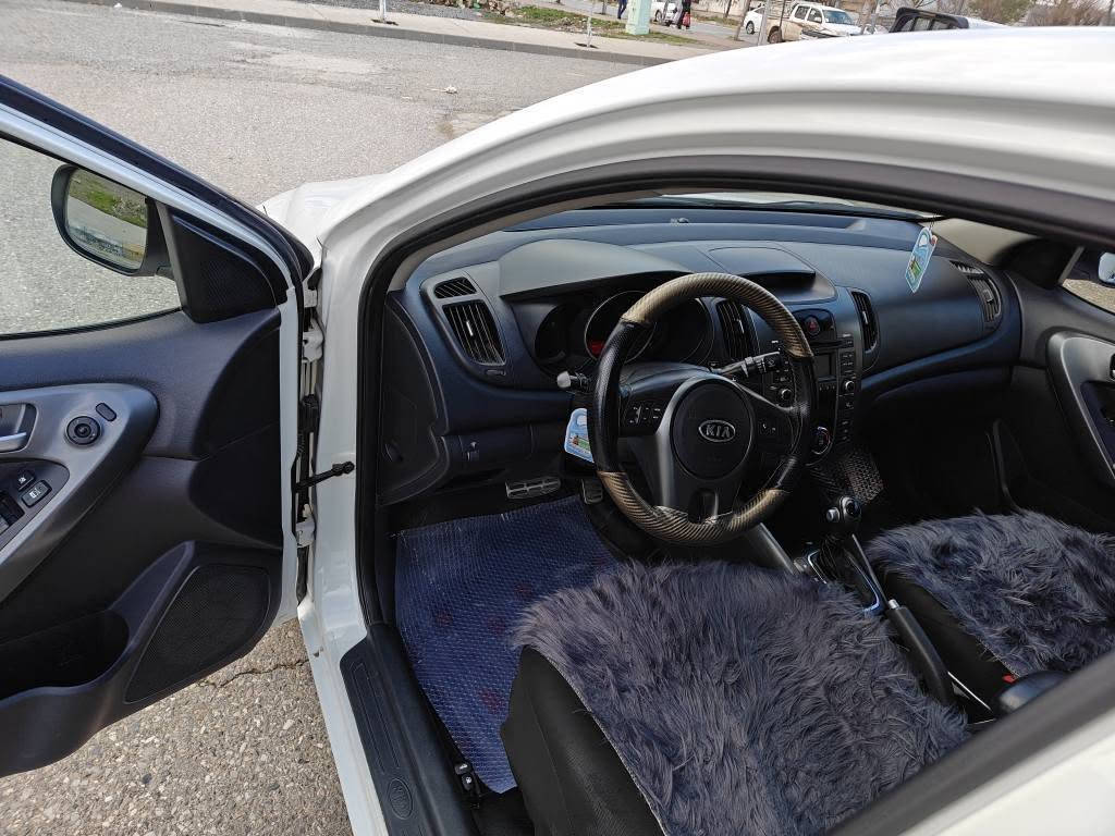 بەناوی خودای گەورە 
کییا سیراتۆ مۆدێل 2012 گێڕ و مەکینە بەشەرت ئیسپانەی لێنەدراوە گێڕ ئۆتۆماتیک 117هەزار ڕۆیشتووە حەقیقی سەنەوی و ڕەقەم تازەیە تا 2026ی مانگی 9 چوار تایەی تازە سپێری دانەبەزیوە بێ بۆێاخ بێ سارد بێ چاڵ و چۆڵی دەعمی بۆ دەعمی بەشەرت دەعمییە کانیشی بۆیاخ نییە   سپی بەفری کێ کییای سیراتۆی دەوێت تاقانەیە  نرخ 117 گەڵاو کەمێک مەعامەلە ژ.م
***********
*********** بنجوين, السليمانية
