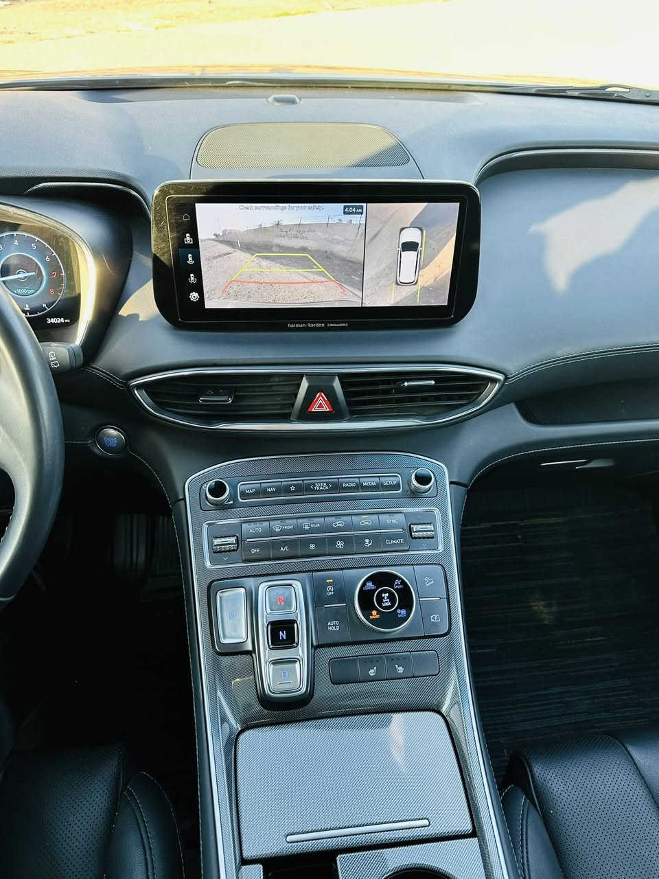 ﷽
سنتافيه (2023) وارد امريكي
\___\___\___\___\___\__\

مواصفات فول 1/1 
مواصفات:- بصمه - بانو راما - محرك 2500-
حساسات - رادارات - صندوك كهرباء - 4 كامرات-
شحن لاسلكي - لون سمنتي - قطعتين تبريد -
كشنات جلد - كشنات كهرباء - 

الضرر :- تبديل جاملغ وبنيد 
السعر ( 210 ) مرقم بغداد 

مكان السياره بغدادالزعفرانية 
التصال ***********
